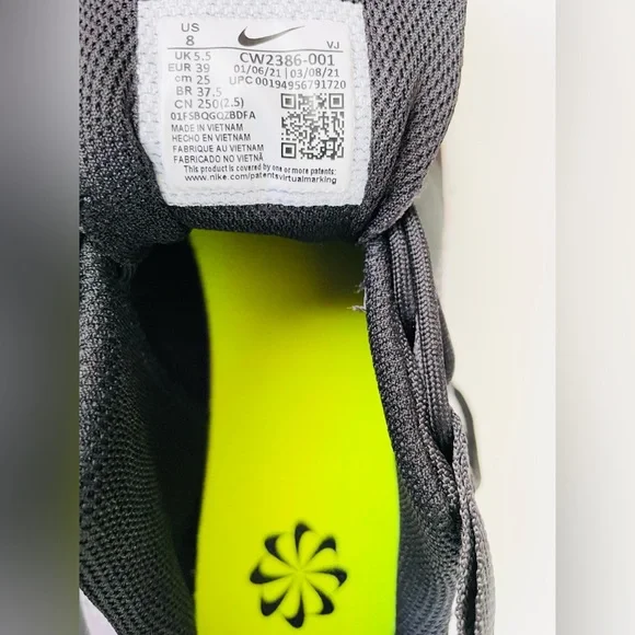 NIB wmns Nke Crater Impact, black off noir, sz 8, orig $155 - Picture 11 of 16